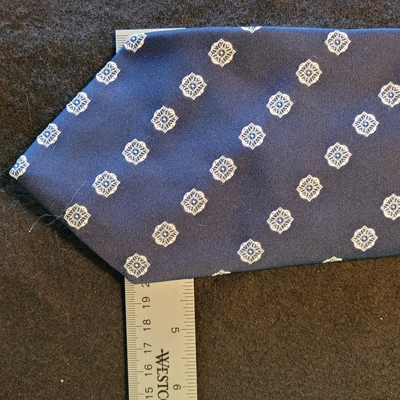 Vintage men's tie from Riverside Men's shop - Picture 2 of 6